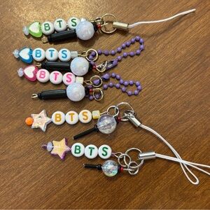 HANDMADE- BTS Beaded Lightstick Phone Charm